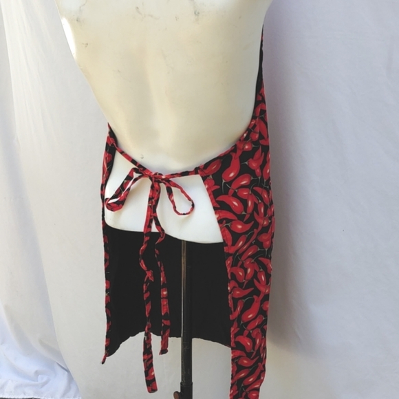 Set of 3 reversible aprons, black lining, barbeque, chili cook-off - Picture 2 of 7
